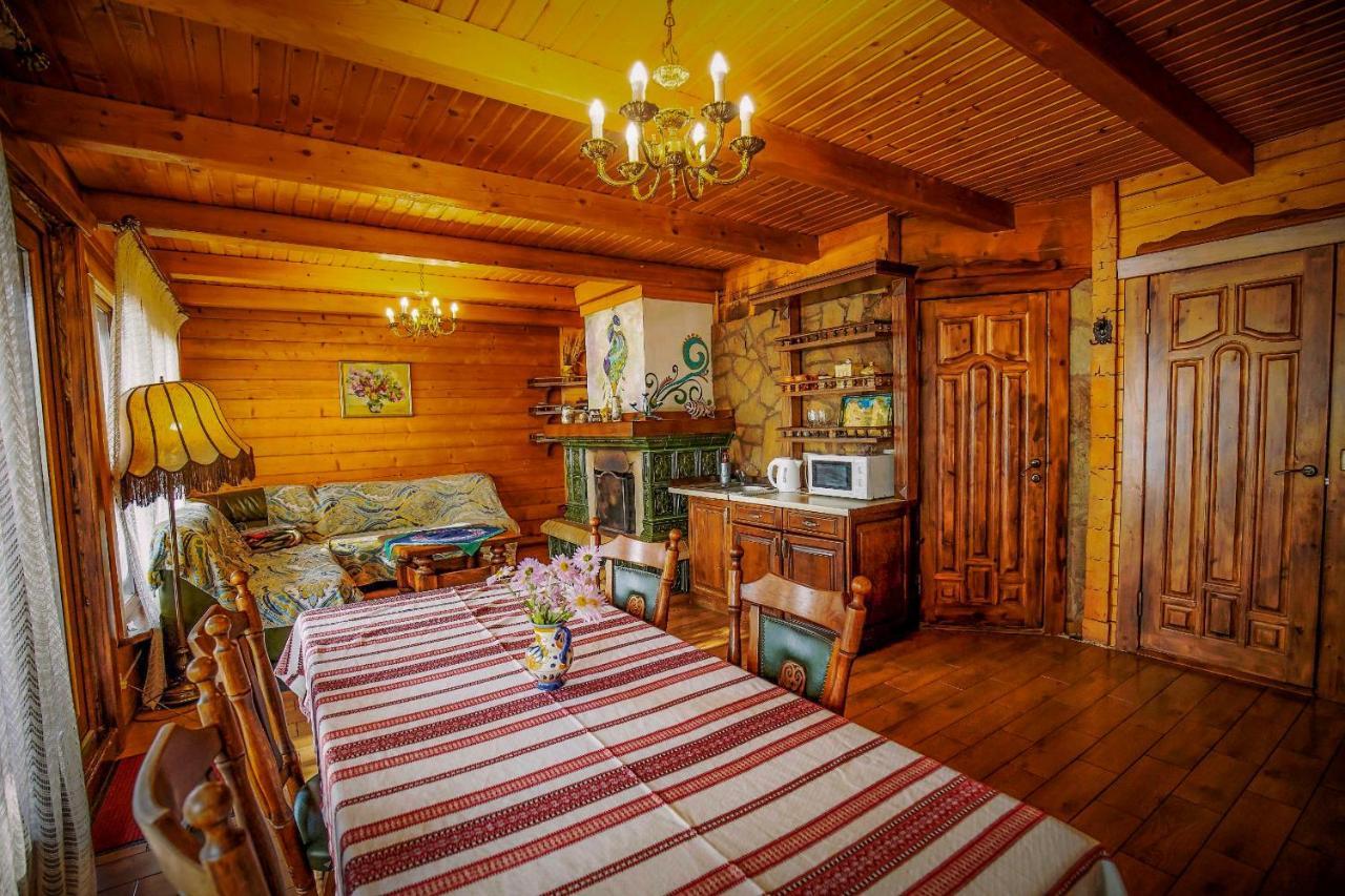 Country House Domik V Derevne Markovtsy  Exteriör bild